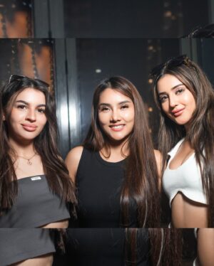 Riya Sharma Instagram - Face card forever valid 💋 

#dubai🇦🇪 #ootn #homies