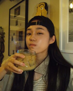 Roh Yoon-seo Instagram - 이모저모 🗃️🧹💟