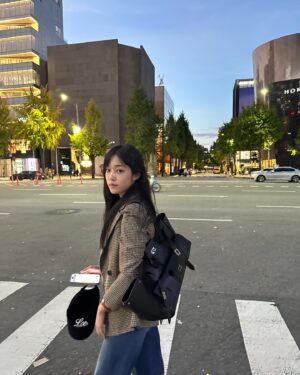 Roh Yoon-seo Instagram - 이모저모 🗃️🧹💟