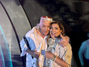 Romina Power Instagram - Incontri belli per lo show di capodanno di @rai1official @j.axofficial @leogass.official @sandymarton_thegoldenboy @ricchiepoveriofficial @arisamusic @simonmakeupartist @cristianomalgioglio_adoro