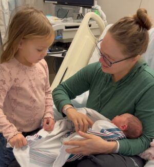 Ronda Jean Rousey Instagram - Our little girl came into this world during a windstorm into a city on fire, so grateful she made it safe and sound 
Liko’ula Pā’ūomahinakaipiha Browne ❤️