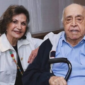 Rosamaria Murtinho Instagram - Indo pra 2025 com a mesma pessoa de 1959 ❤️