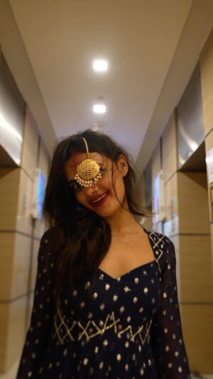 Ruhanika Dhawan Instagram - Bringing the Bollywood horror straight to your screen! 📽️👻 

@aneesbazmee @balanvidya @tseries.official @tseriesfilms @kartikaaryan @rajpalofficial @madhuridixitnene 

#MaunjulikaaMadness #PranksterLife #DramaAndChills #ScareTactics #BollywoodDramaQueen #ReelComedy #Trending #fyp #prank #vidyabalan #akshaykumar #kartikaaryan #madhuridixit