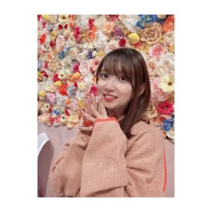 Rumi Okubo Instagram - ⁡
⁡
明けましておめでとうございます🌅🐍
本年もよろしくお願いいたします🙇‍♀️
⁡
2025年は巳年！
私は年女です🐍✨
12年前はまだ全然新人で、
まさか干支が一周しても、アニメやゲーム、
外画等々…色々なところで今も
たくさんお仕事させて頂けているなんて、
12年前の自分に言いたいですね！！
⁡
大久保瑠美、お前今もお仕事頑張ってるよ！
でも頑張れるのは、支えてくれる事務所の人、
ちゃんと見てくれているスタッフさんたち、
いっぱい応援してくださるファンの方々、
そして愛される作品とキャラクターたち、
その全てのおかげって事をずっと忘れずに、
これからも日々精進してね✌🏻
⁡
12年前も、きっと12年後も、
そして今も大切なものは変わらない。
この気持ちを忘れずに、
これからも頑張りたいと思います✨
⁡
⁡
皆さん私のこと、見ていてくださいね！！
⁡
⁡
⁡