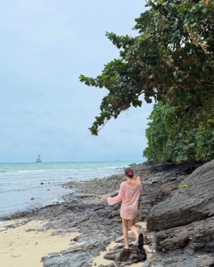 Rutricha Phapakithi Instagram - Kinda miss my sandy toes🏖️