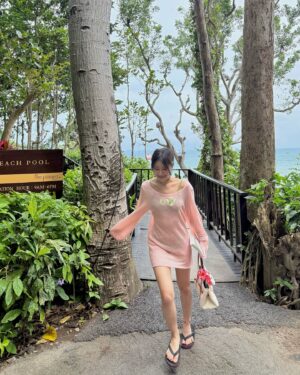 Rutricha Phapakithi Instagram - Kinda miss my sandy toes🏖️
