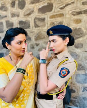 Rutuja Kulkarni Instagram - Happy Birthday Tai @sawalevidya 🤗❤️
You inspire me in many ways, it’s hard to be “strong yet sensitive” and “strict yet sweet” in this world, thank you for always taking care of us and for always teaching us so many things unknowingly ..there’s a reason why we call you mummy..🫶💎
Always praying for you to be happy and healthy ..max prem😘

#birthdaygirl 💃