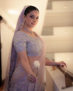 Actress Saba Qamar Zaman HD Photos and Wallpapers December 2024