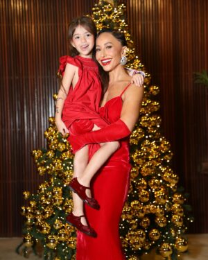 Sabrina Sato Instagram - Um Natal repleto de amor, esperança e paz pra vc e sua família. Que os ensinamentos de Jesus iluminem nossos caminhos e fortaleçam nossa fé. ❤️