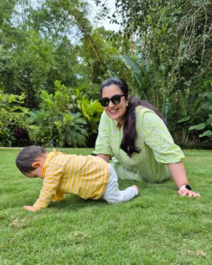 Sai Lokur Instagram - And my baby crawls now 😍😍😍

#milestone #baby #babymilestones #crawl #babycare #momlife #babysdayout #crawling #daughter #bestlife