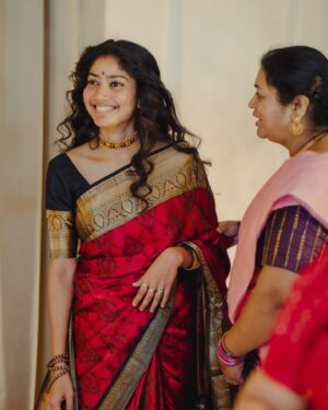 Sai Pallavi Instagram - Now let’s focus on the eligible bachelorette AKA the sister of the bride😝