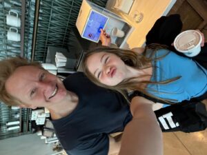 Salish Matter Instagram - HAPPY FATHERS DAYYYY! i love u smm dad and i hope u have the best day ever! u r the best dad i could imagine to have and i hope u have a great day!❤️❤️❤️❤️❤️❤️❤️