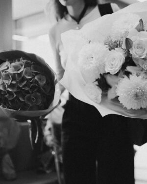 Salma Abu Deif Instagram - Announcements, flowers, friends and family 🤍 💕🤍♾️