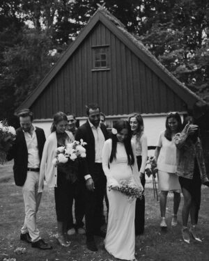 Salma Abu Deif Instagram - Announcements, flowers, friends and family 🤍 💕🤍♾️