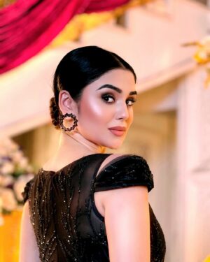 Saloni Sandhu Instagram - 🐣