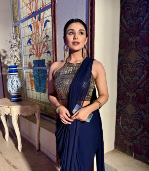 Saloni Sandhu Instagram - सब्र 🦋
