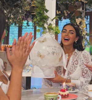 Sama Zakeri Instagram - Couldn’t resist sharing the beautiful custom balloon from @inflate.co.ae that made my birthday even more special!✨

Local, handmade creativity, perfect for any occasion here in the UAE — I’m all about supporting homegrown talent! 🎈