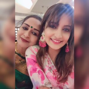 Sambhabana Mohanty Instagram - Happy Birthday Maa! ❤️ 
Thank you for your unconditional love, endless sacrifices, and for being my greatest strength. You are the glue that holds our world together. 
Love you to infinity and beyond. 🌸🎂 
#snigdhabosemohanty #sambhabanamohanty #HappyBirthdayMaa #BestMomEver