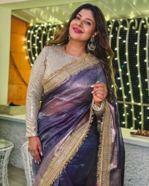 Sambhavna Seth Instagram - Wishing Everyone A very Happy Diwali🌟🪔🧉

Saree @safetyypins
PR @dinky_nirh
Hair @neetu_saibanna