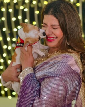 Sambhavna Seth Instagram - Wishing Everyone A very Happy Diwali🌟🪔🧉

Saree @safetyypins
PR @dinky_nirh
Hair @neetu_saibanna