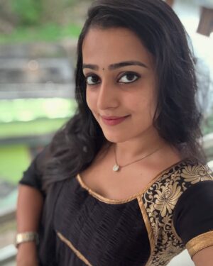 Samskruthy Shenoy Instagram - HAPPY NEW YEAR ❤️

May we all have a happy, healthy, peaceful & creative new year ❤️ 

Thank you & love you all for showering me with lots of love & support last year.. Let’s move into 2025 together & make more beautiful memories ❤️ 

#samskruthy #isha #pooja 
#newyear #2025 #newyear2025 #newbeginnings #happynewyear #stayhappyandhealthy #loveyourself #smilemoreworryless