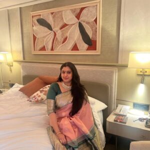 Samyuktha Varma Instagram - The essence of feminity is to absolutely love being a woman🌷