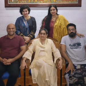 Samyuktha Varma Instagram - Family 🩷