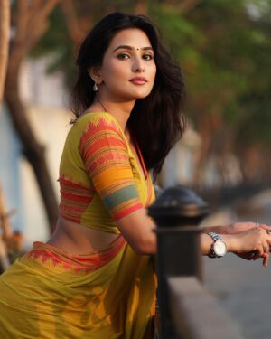 Sanchi Rai Instagram - Masakali🕊️🌺

#instagood #love #saree #explore #trending #trend #explorepage