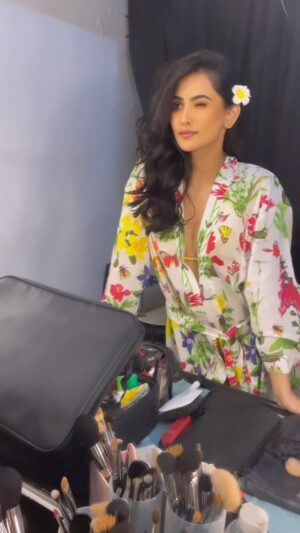 Sanchi Rai Instagram - 😉🖤

Agency @toabhentertainment 
H&M @nikitas_makeupandhair 
Styling @cocomumbai 
Studio @spotlightstudiomumbai 
Photography @abirroyofficial 

#instagood #love #fashion #explore #explorepage #reels #reelitfeelit #trend #trending