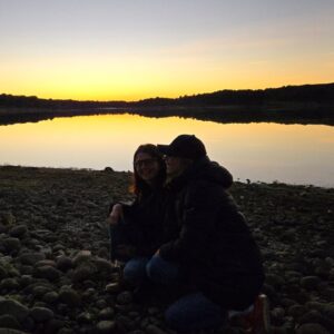 Sandra Barneda Instagram - Renacer
Con amor
En familia
En la Naturaleza

REnacer
Ya eres árbol
Ya eres luz

Renacer
El día de Navidad.

Me lleno de pez, de energía y cuido de los míos.
¡Feliz Navidad!
Que siga la luz iluminando el camino