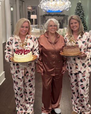 Sandy Yawn Instagram - Life, love, bdays and pjs 😍