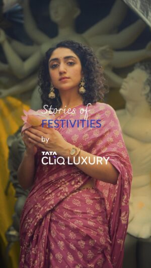 Sanjeeta Bhattacharya Instagram - The city of joy, Kolkata, comes alive this season, preparing to welcome Maa Durga. Come with me as I discover the timeless traditions weaved into my Bengali roots and dress up for the occasion with gorgeous finds from @tatacliqluxury ✨ 

Products I picked from @tatacliqluxury 

Saree from Chidiyaa 
Watch from Just Cavalli 

Celebrate with handpicked treasures that bring extra joy to your festivities 🪔 

#Luxury #SavourTheBest #DurgaPujo #Pujocelebration #Shopping #tatacliqluxury