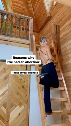 Sara Jean Underwood Instagram - #abortionishealthcare #reproductiverights #prochoice