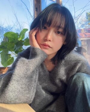 Sara Minami Instagram - あけましておめでとうございます🤏

今年も健やかにいきましょ〜！