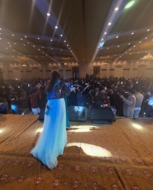 Sara Raza Khan Instagram - HAPPY NEW YEAR 🎉🥳🙋‍♀️💕 “Grand Gala NIGHT  PPA “🥳 Indeed a much needed Party 🎉 Loved Singing every Beat and Melody 🎶 Ladies and Gentlemen ! 🥰 Thank you all for making it yet another Super Successful Concert !!!! #SaraRazaKhan #NewYearConcert #2025