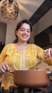 Actress Sarah Hussain HD Photos and Wallpapers September 2024
