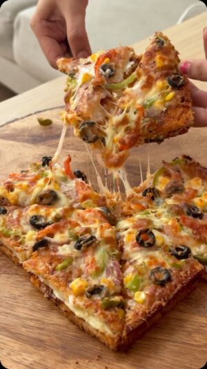 Sarah Hussain Instagram - Easy Evening Time Snack when you’ve got your friends coming over. ♥️ #ZingyZest #Snack #Tasty
