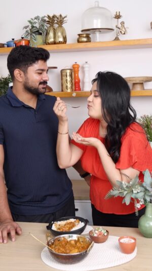 Sarah Hussain Instagram - Husband’s TOP 10 Chicken Recipes! 🍗 my husband loves cooking chicken, and he does a better job than me at it, so why not give him a series? 😘
 
EPISODE 1 ☀️ DESI CHICKEN CURRY ☀️ 

#ZingyZest #Chicken #Tasty #IndianFood