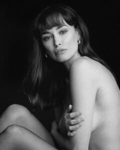 Actress Sarah Stephens HD Photos and Wallpapers December 2024