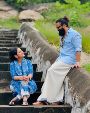 Saritha Jayasurya Instagram - 21 years of Love 

Happy Anniversary to us ♥️