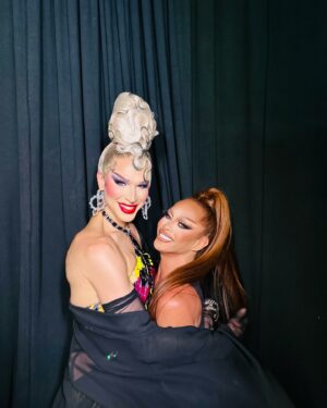 Sasha Colby Instagram - the energy I’m bringing into 2025

Thank you all for making this year so special, couldn’t possibly fit it all in one post but here are some of my favorite moments. love you so much🧡