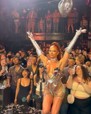 Sasha Colby Instagram - the energy I’m bringing into 2025

Thank you all for making this year so special, couldn’t possibly fit it all in one post but here are some of my favorite moments. love you so much🧡