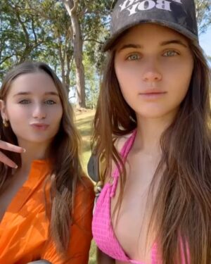 Savannah Clarke Instagram - R I V E R 
L I F E
________________________________

The river has been a big part of my life growing up. It’s amazing how a place, music and the people around you is ingrained in you for life. Always a happy place. Good to be home over the holidays. Australia we  are super lucky to have you. Happy holidays everyone.
__________________________________
#HappyHolidays #ChristmasTime #FamilyAndFriends #GroundedLife #Australia #RiverLife #LocalPizzaPlace #HawkesburyRiver #RiverFamily  #NoMakeupDays #CabinLife #BikinniAllDay#AustralianNature #FoilBoard #Surfing #Malibu #GoodFood #FreshFood #BrotherSisterTime #ILoveAustralia
____________________________________