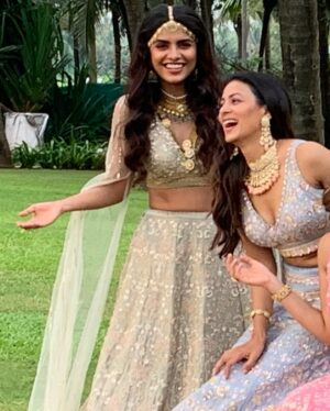 Sayantani Ghosh Instagram - Today is your day my bestie @barkhasengupta 🥰.. enjoy it to the fullest 💃
A very happy birthday to you 🎂🥳
I wish you a year ,a life full of happiness ,good health ,prosperity and immense joy 😇
May god bless you with everything your heart desires, may all your problems go away soon and may you keep smiling always 😃
I miss being beside you today ,you know how excited I am about bdays .. but I’m sure you this too that I’m always beside you in person n in spirit no matter what .. we are bonded for life ♾️
I love you now n always 🤗❤️
.
#happybirthday #bestie #love