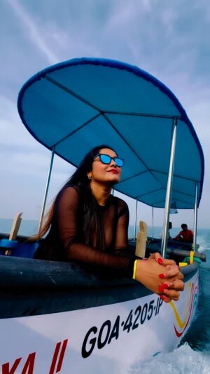 Sayantani Guhathakurta Instagram - "In the stillness of the quiet, if we listen, we can hear the whisper of the heart giving us direction to move forward."...🩵

#goa #recentthrowback #travelphotography  #sea #beach #sand  #saltyair #butterflyisland  #holidays #travelgram #november #travelstory #traveladdict
#reels #reelsinstagram #reellove #reelvideo #reeitfeelit #reelkarofeelkaro #reelkorbofeelkorbo #trending #boireeltime