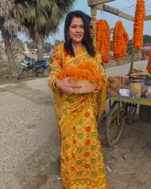 Seema Singh Instagram - ॐ नमो भगवते वशुदेवाय नमः 😇
विष्णु जी के दर्शन से नए साल की शुरुवात 🛕 🙏😇
#happynewyear2025 
.
.
.
.
#photooftheday #newyear #newday #trending #vishnudham #samas #barbigha #pics #family #bihar