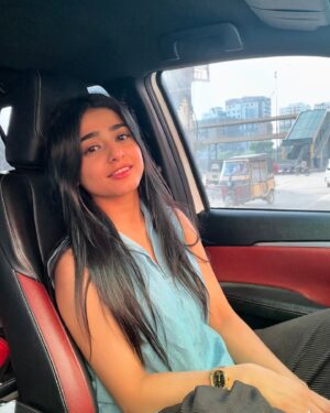 Sehar Khan Instagram - Swipe right... right and keep swiping! Oops too many pics but who’s counting🤨🤔