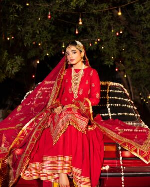 Sehar Khan Instagram - @official.alkaram 
@abdullahshahidphoto
@tauseefahmed.official