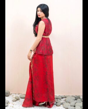 Sehar Khan Instagram - ❤️

@shamaeelansari
@nabila_salon 
@usamaaminphotos
@ehteshamansari