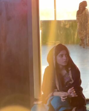 Sehar Khan Instagram - Drama, emotions and endless twists - don’t miss the new episode tonight at 8pm ❤️ 

so what do you think of jafaa so far?🤔
#jafaa #humtv #friday 
@humtvpakistanofficial 

@blackbeiger 
@meeralofficial